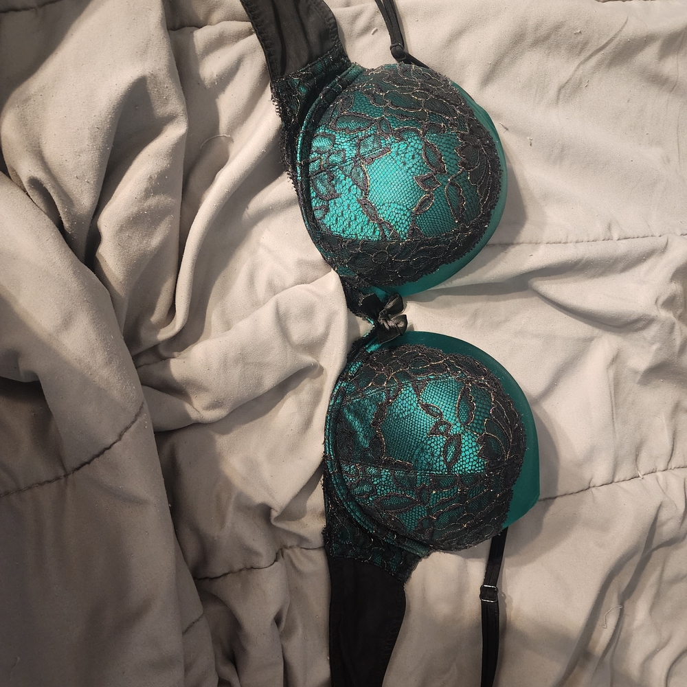 Victoria's Secret Blue and Black Lace Bra Full-Coverage